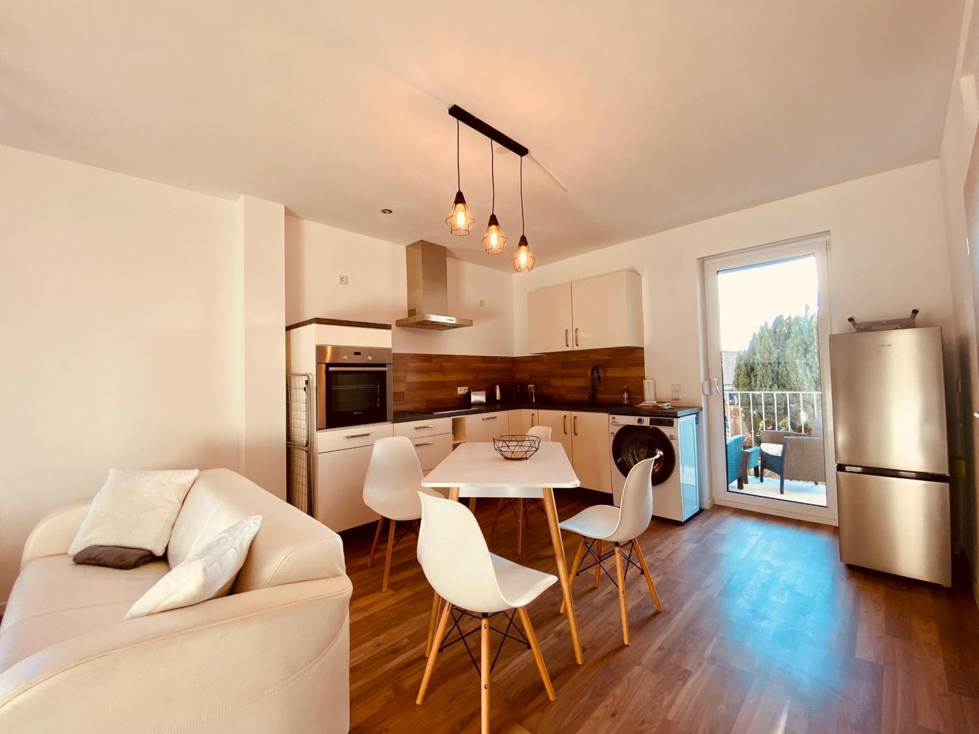 Hochwertige Ferienwohnung Mit 7Qm Balkon, Netflix, Kaffeeautomat, Rainshower Bad Zwickau Exteriér fotografie