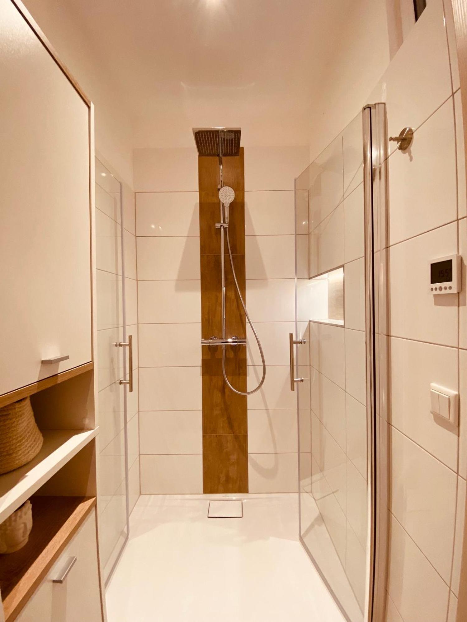 Hochwertige Ferienwohnung Mit 7Qm Balkon, Netflix, Kaffeeautomat, Rainshower Bad Zwickau Exteriér fotografie