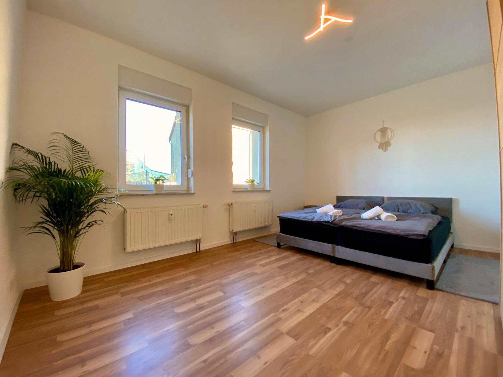 Hochwertige Ferienwohnung Mit 7Qm Balkon, Netflix, Kaffeeautomat, Rainshower Bad Zwickau Exteriér fotografie